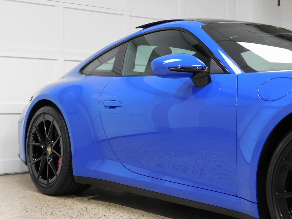 Porsche 911 Carrera S Coupe 2025