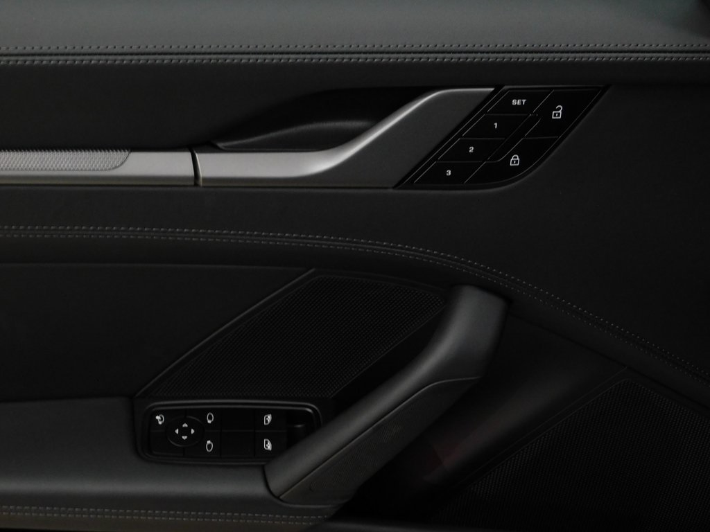 Porsche 911 Carrera S Coupe 2025