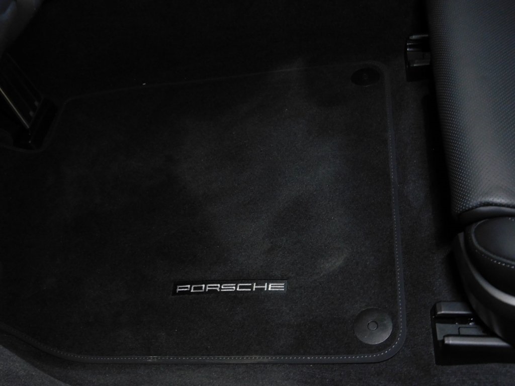 Porsche 911 Carrera S Coupe 2025