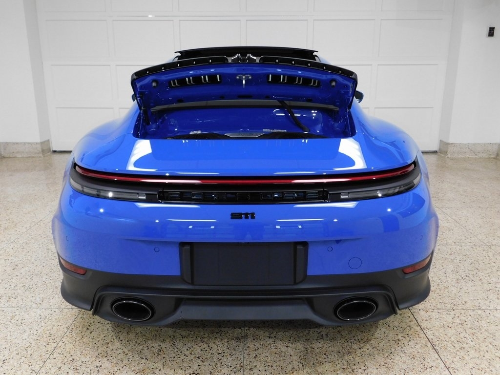 Porsche 911 Carrera S Coupe 2025