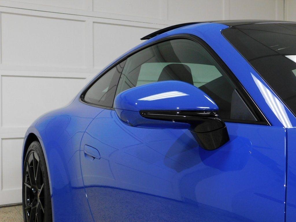 Porsche 911 Carrera S Coupe 2025