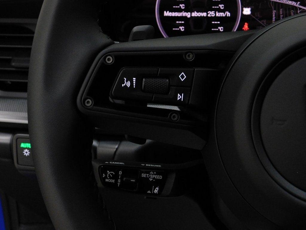 Porsche 911 Carrera S Coupe 2025