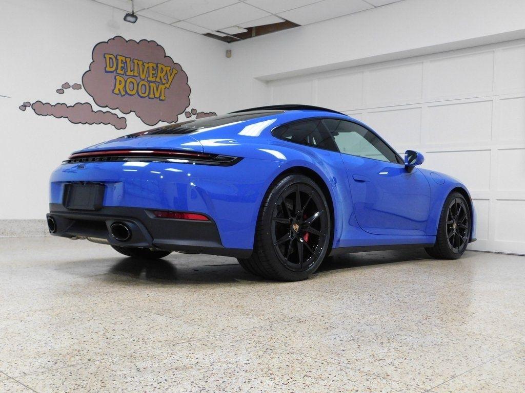 Porsche 911 Carrera S Coupe 2025