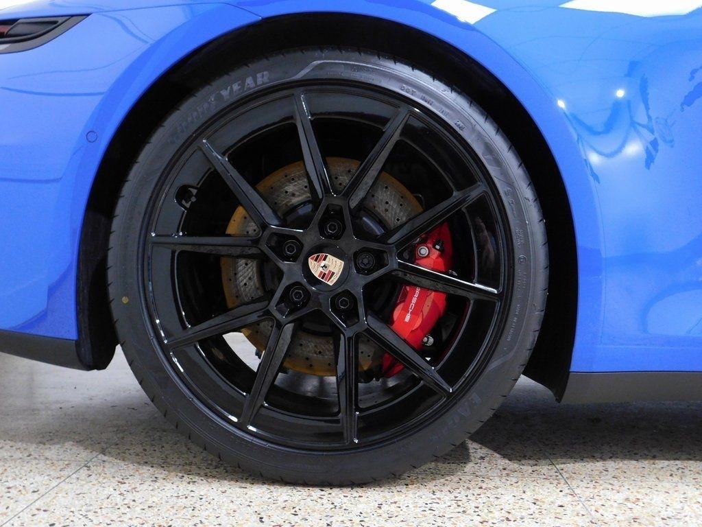 Porsche 911 Carrera S Coupe 2025