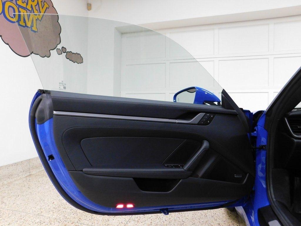 Porsche 911 Carrera S Coupe 2025