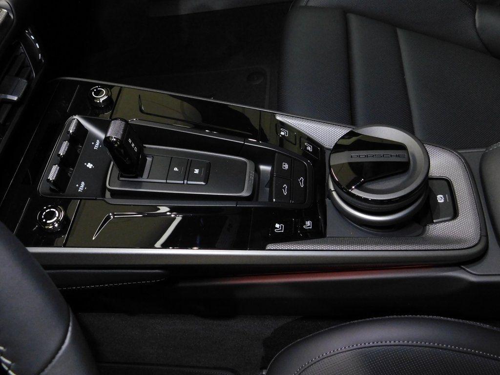 Porsche 911 Carrera S Coupe 2025