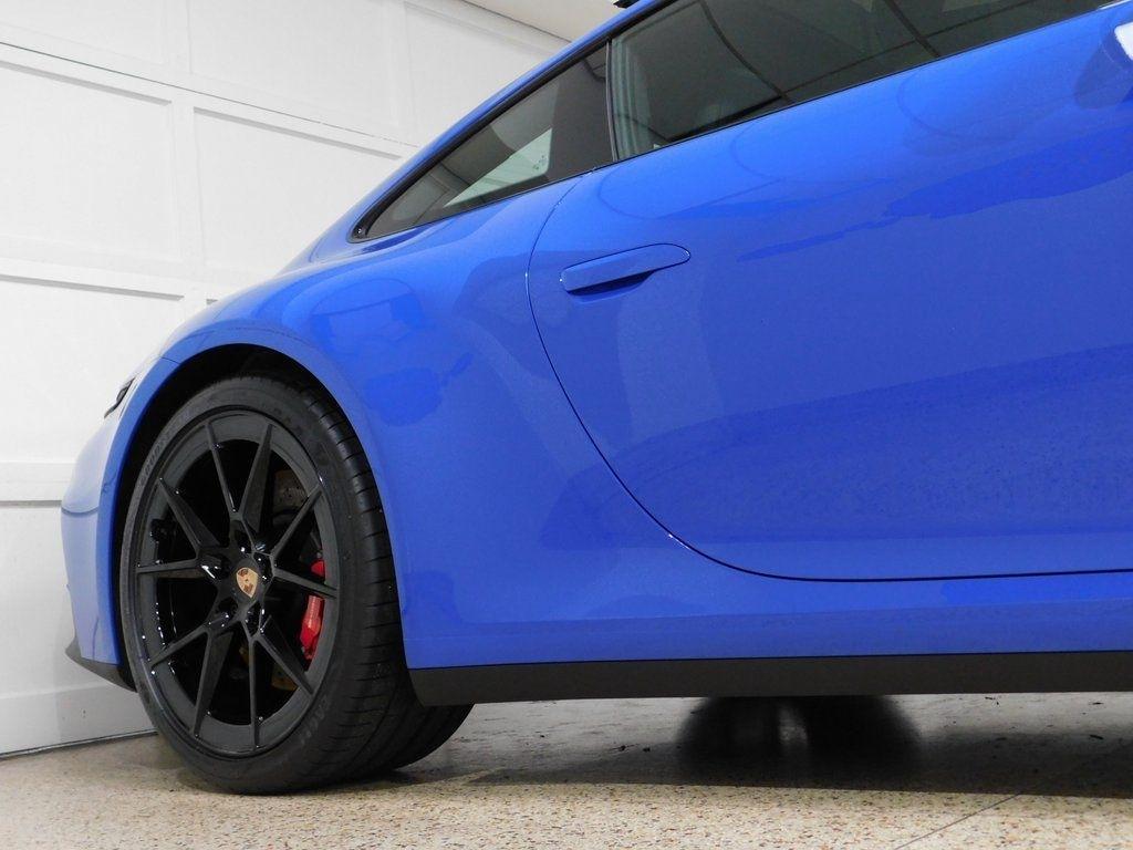 Porsche 911 Carrera S Coupe 2025