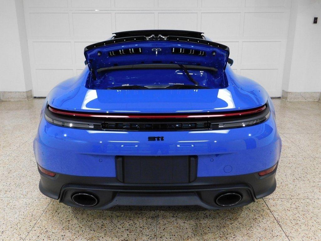 Porsche 911 Carrera S Coupe 2025