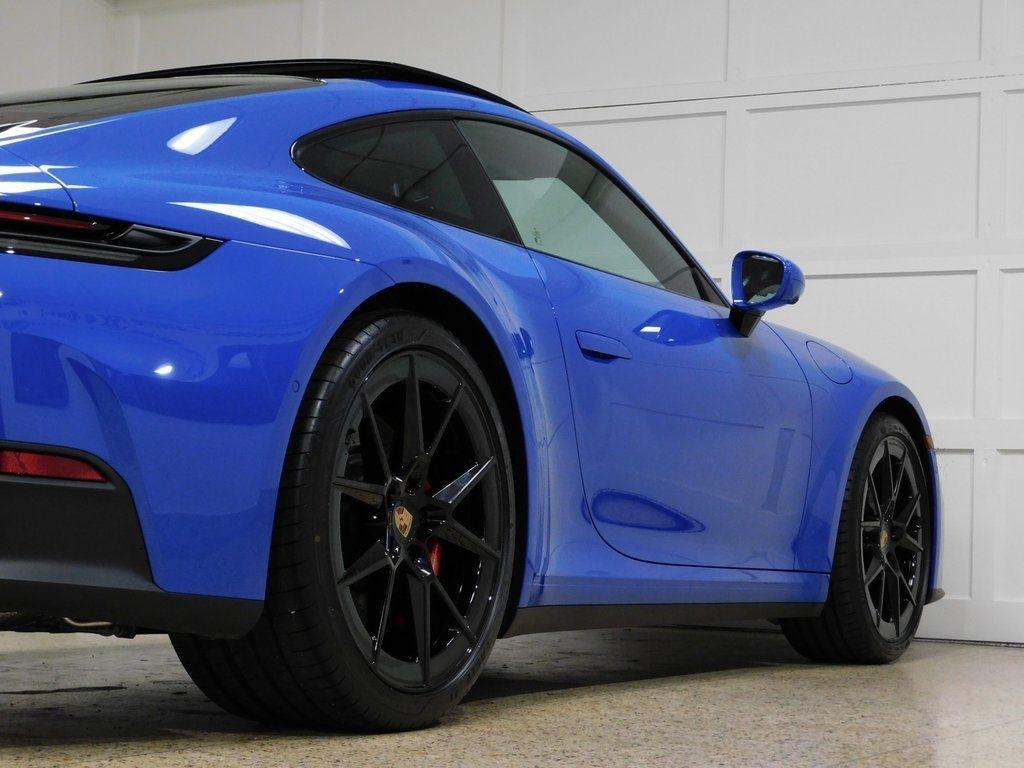 Porsche 911 Carrera S Coupe 2025