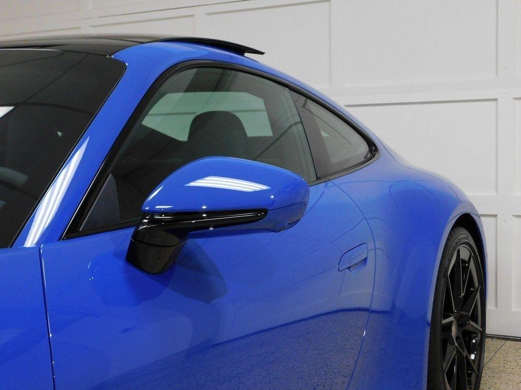 Porsche 911 Carrera S Coupe 2025