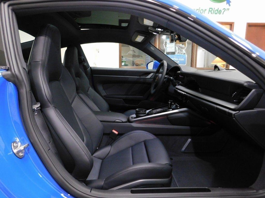 Porsche 911 Carrera S Coupe 2025