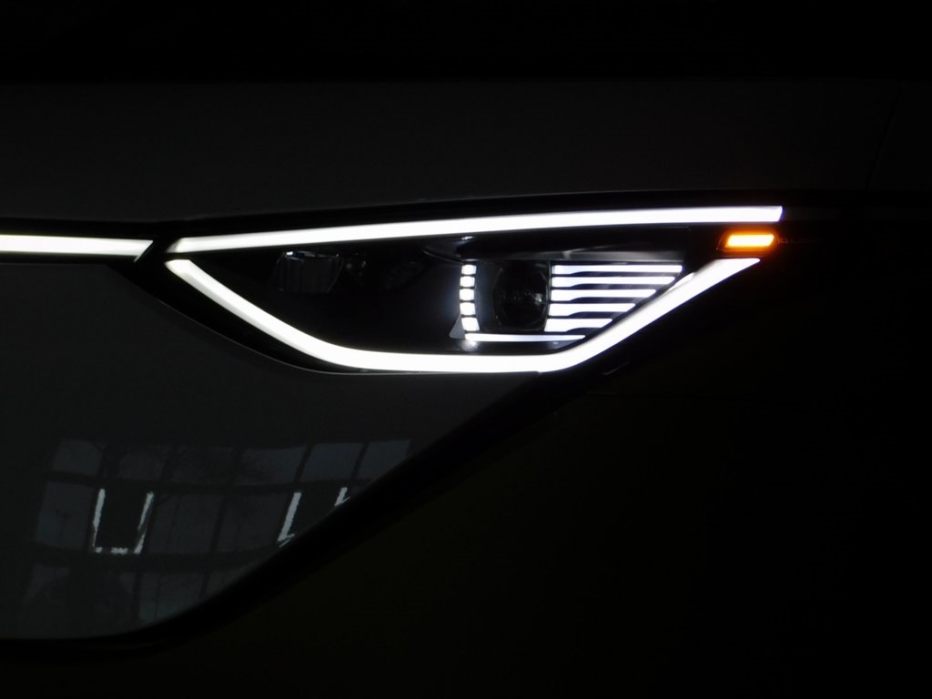 Volkswagen ID Buzz 1st Edition AWD 2025