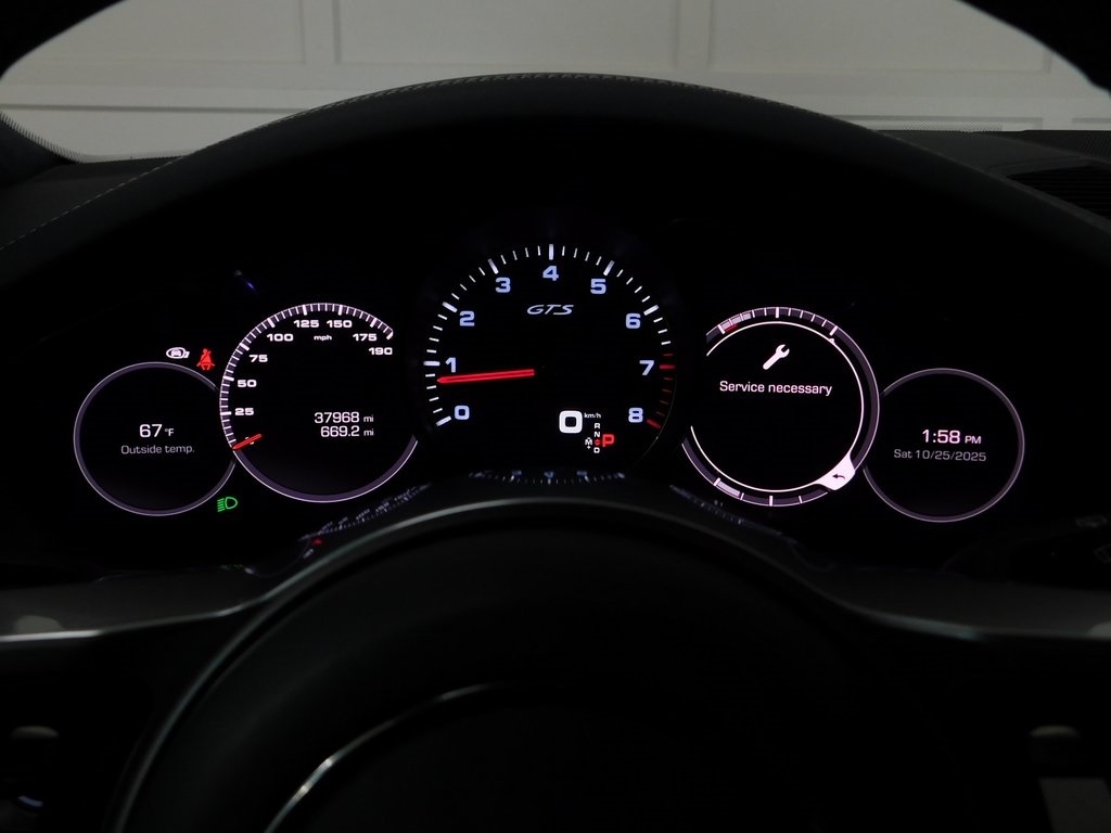 Porsche Cayenne GTS 2021