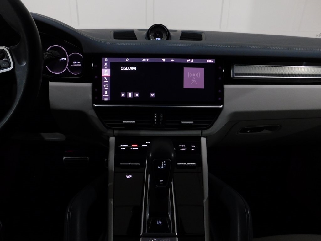 Porsche Cayenne GTS 2021