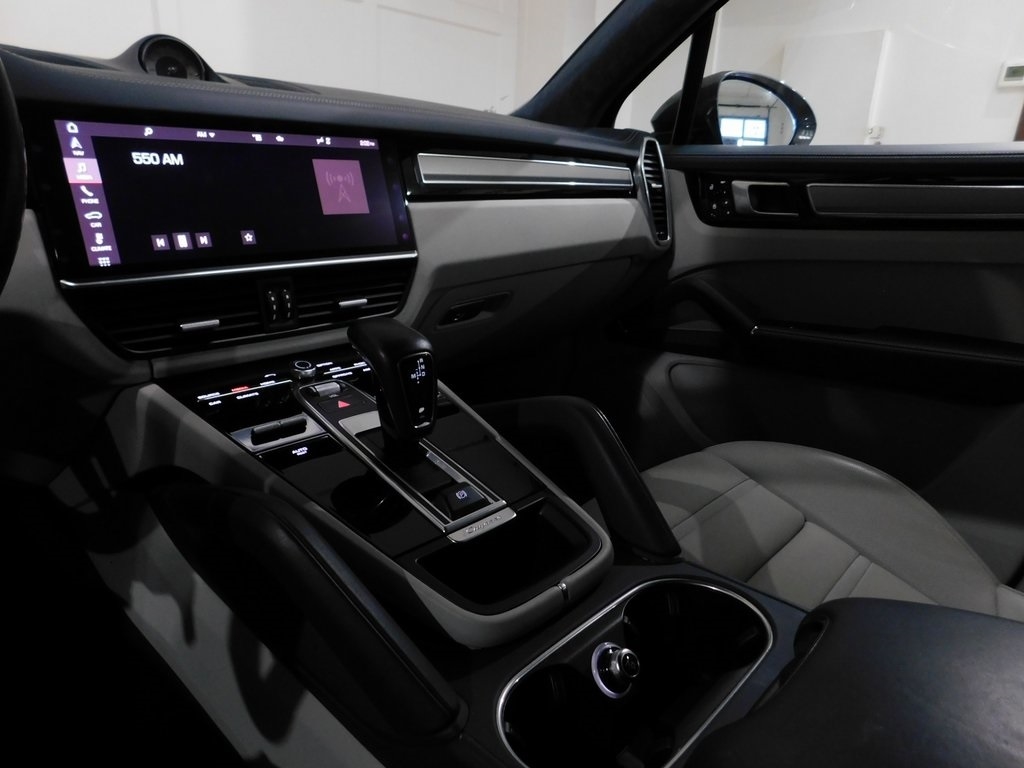 Porsche Cayenne GTS 2021