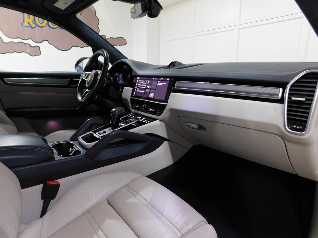 Porsche Cayenne GTS 2021