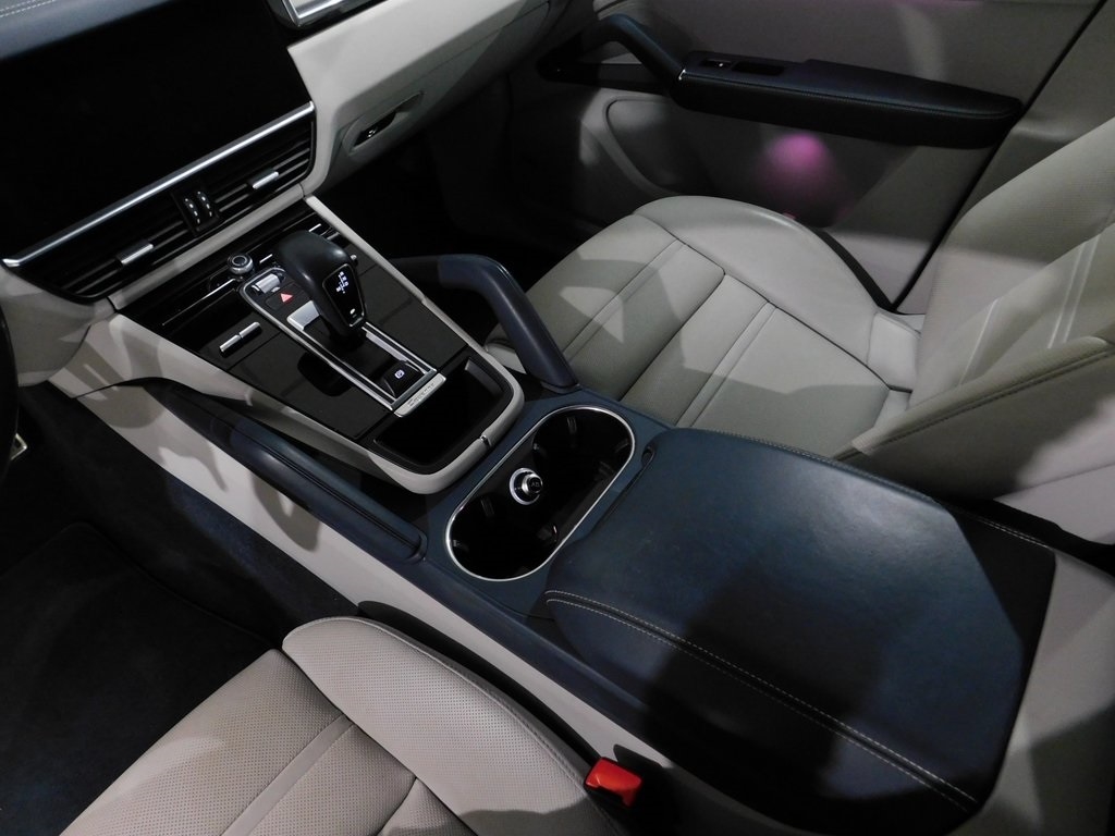 Porsche Cayenne GTS 2021