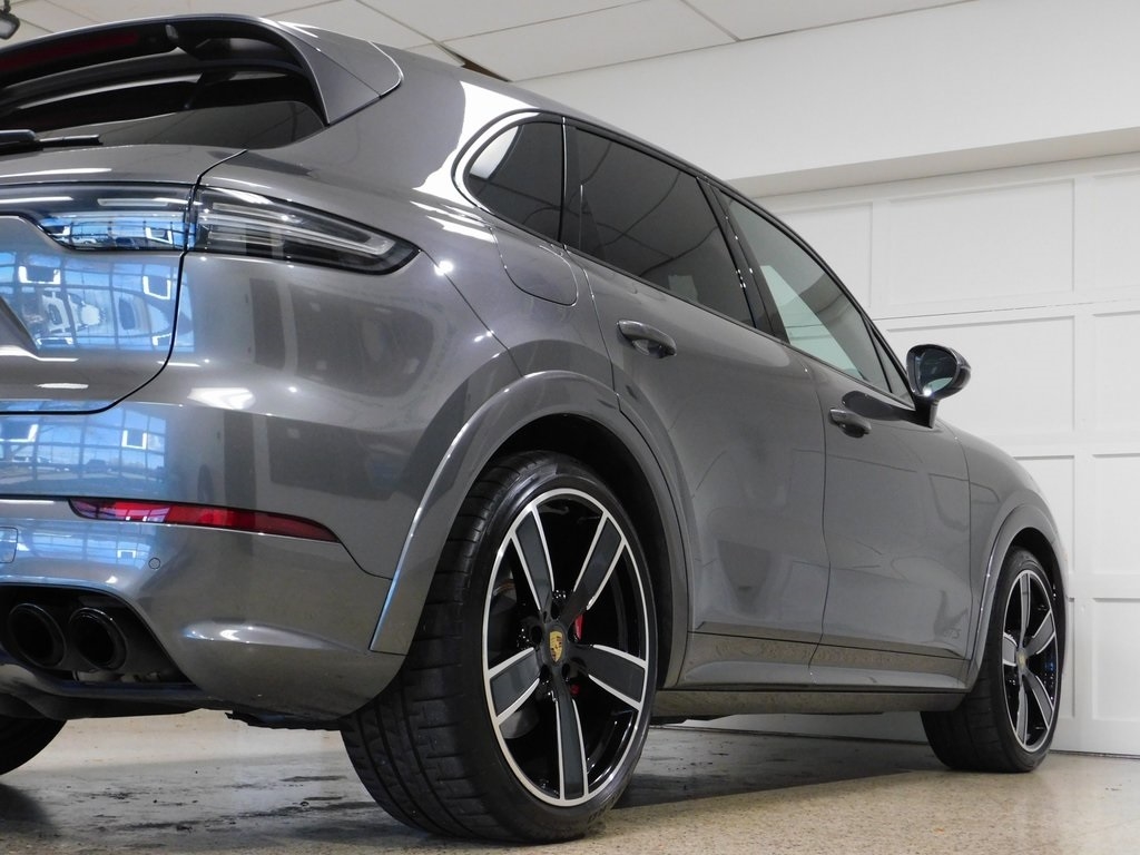 Porsche Cayenne GTS 2021