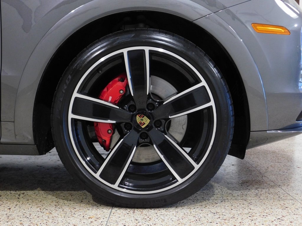 Porsche Cayenne GTS 2021