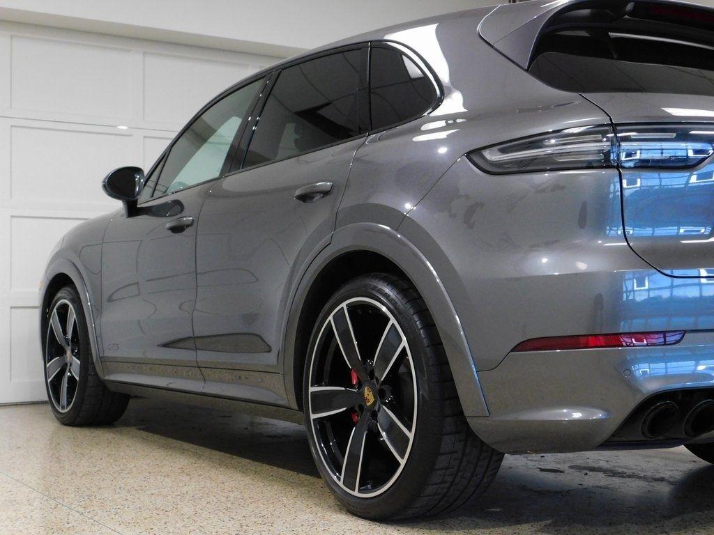 Porsche Cayenne GTS 2021