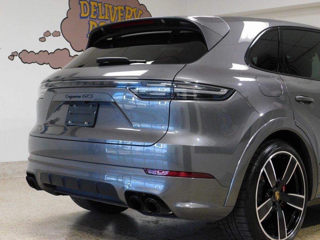 Porsche Cayenne GTS 2021