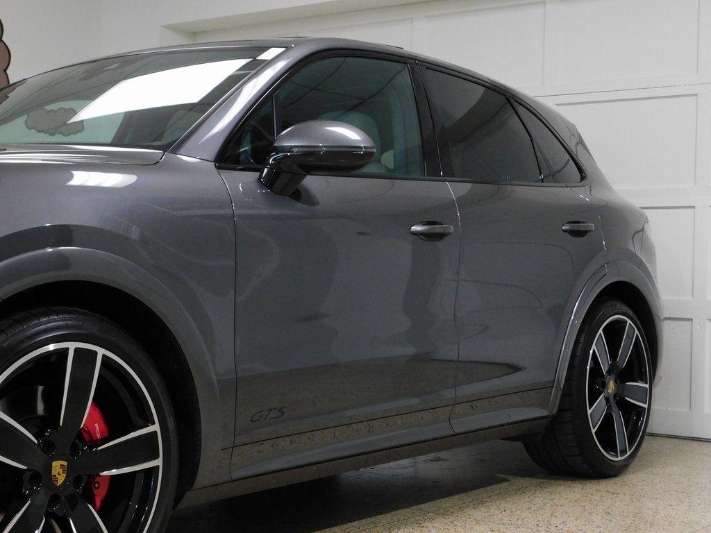 Porsche Cayenne GTS 2021