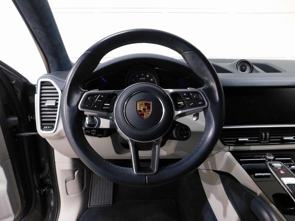 Porsche Cayenne GTS 2021
