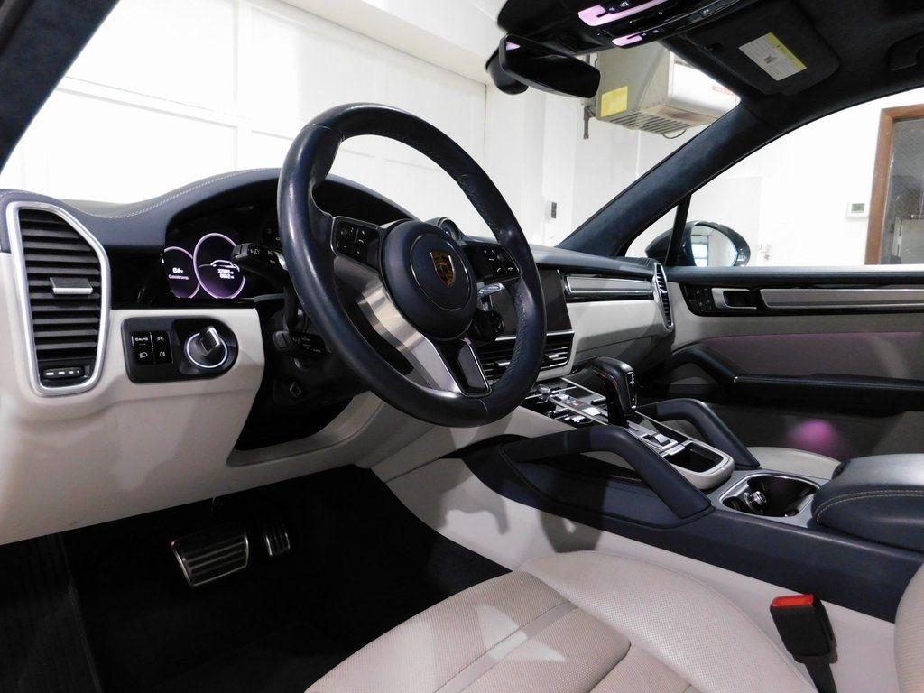 Porsche Cayenne GTS 2021