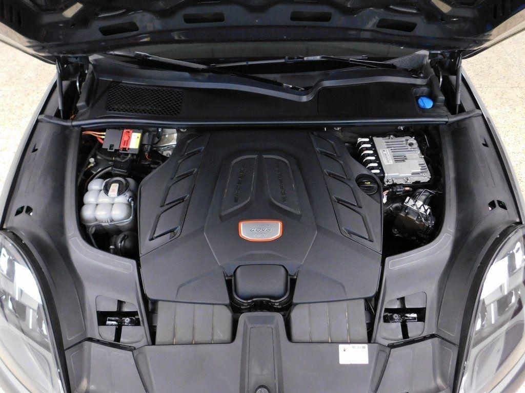 Porsche Cayenne GTS 2021