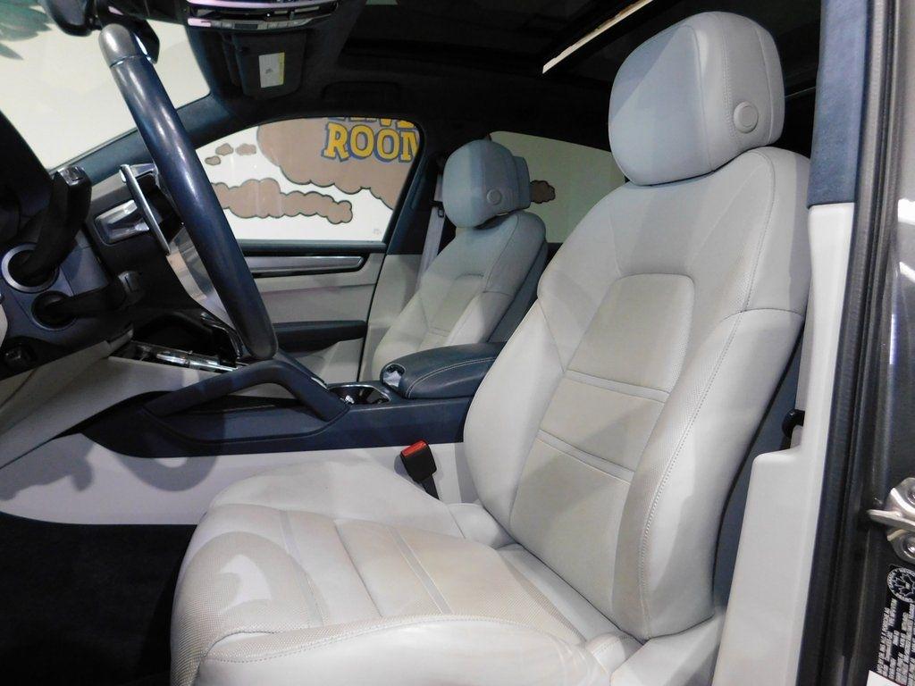 Porsche Cayenne GTS 2021