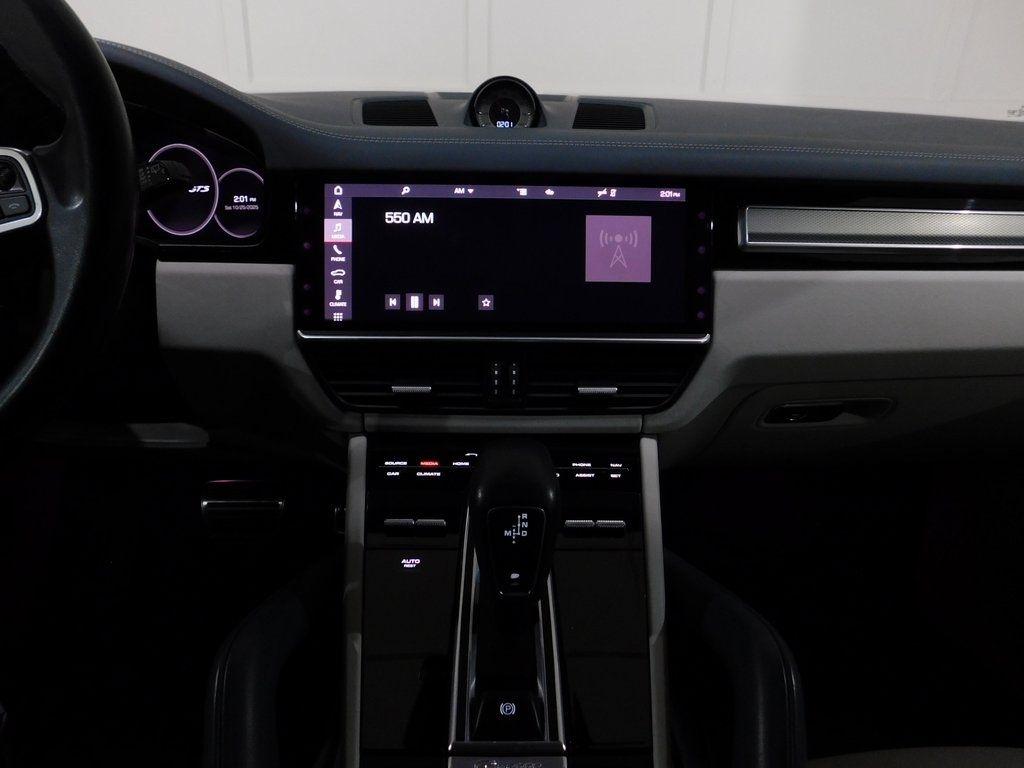 Porsche Cayenne GTS 2021