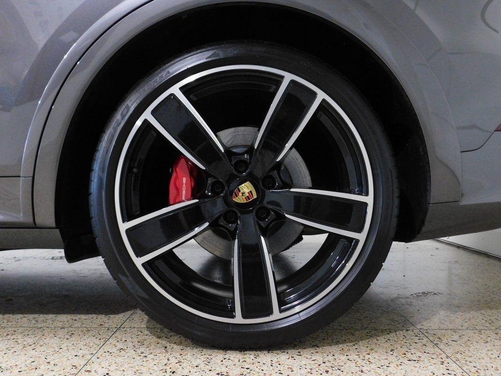 Porsche Cayenne GTS 2021