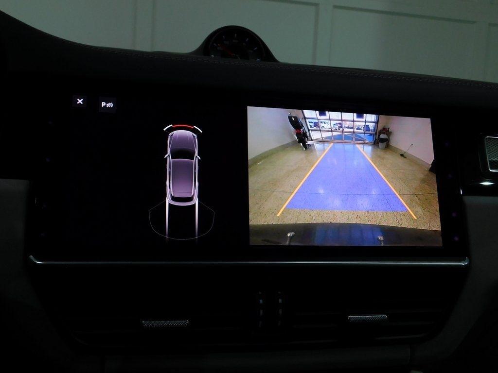 Porsche Cayenne GTS 2021