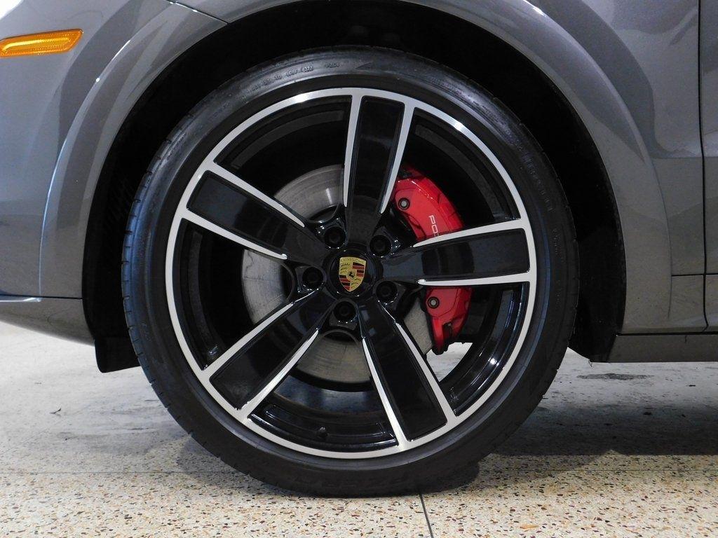 Porsche Cayenne GTS 2021