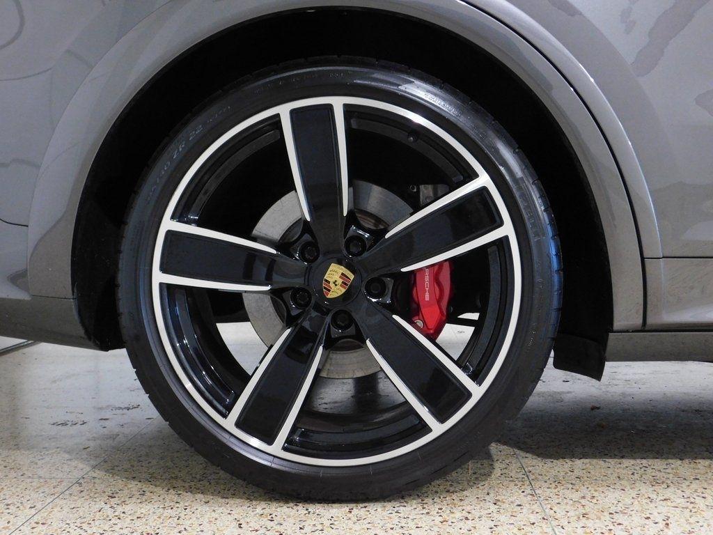 Porsche Cayenne GTS 2021