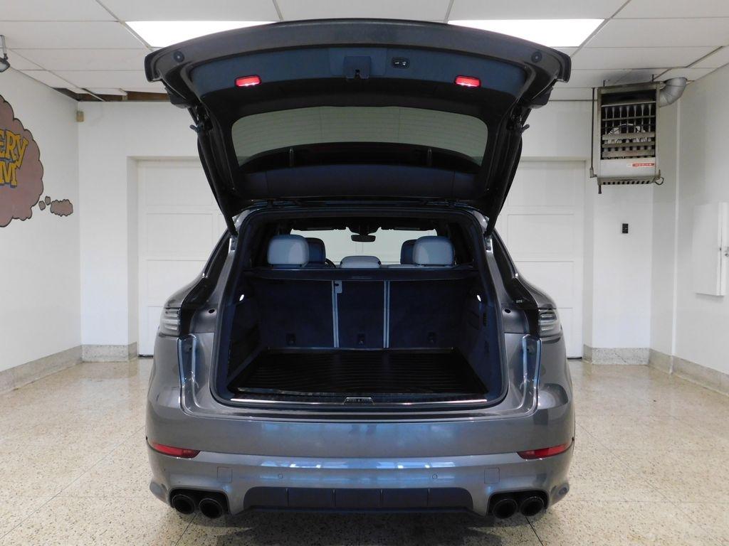 2021 Porsche Cayenne GTS - Photo 64