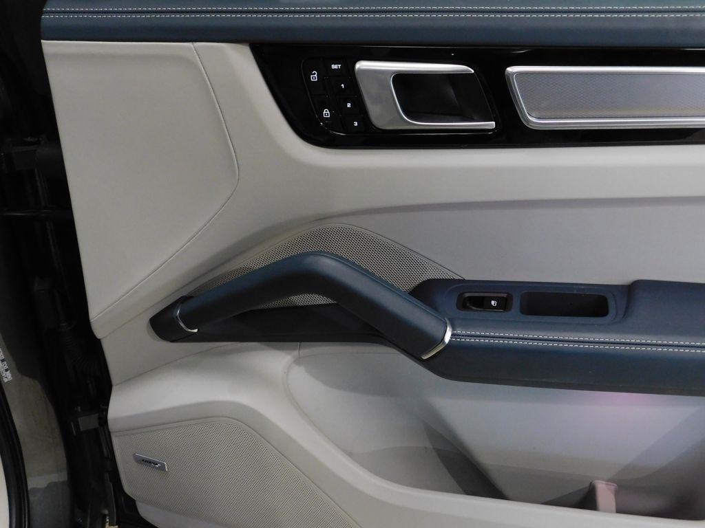 2021 Porsche Cayenne GTS - Photo 77