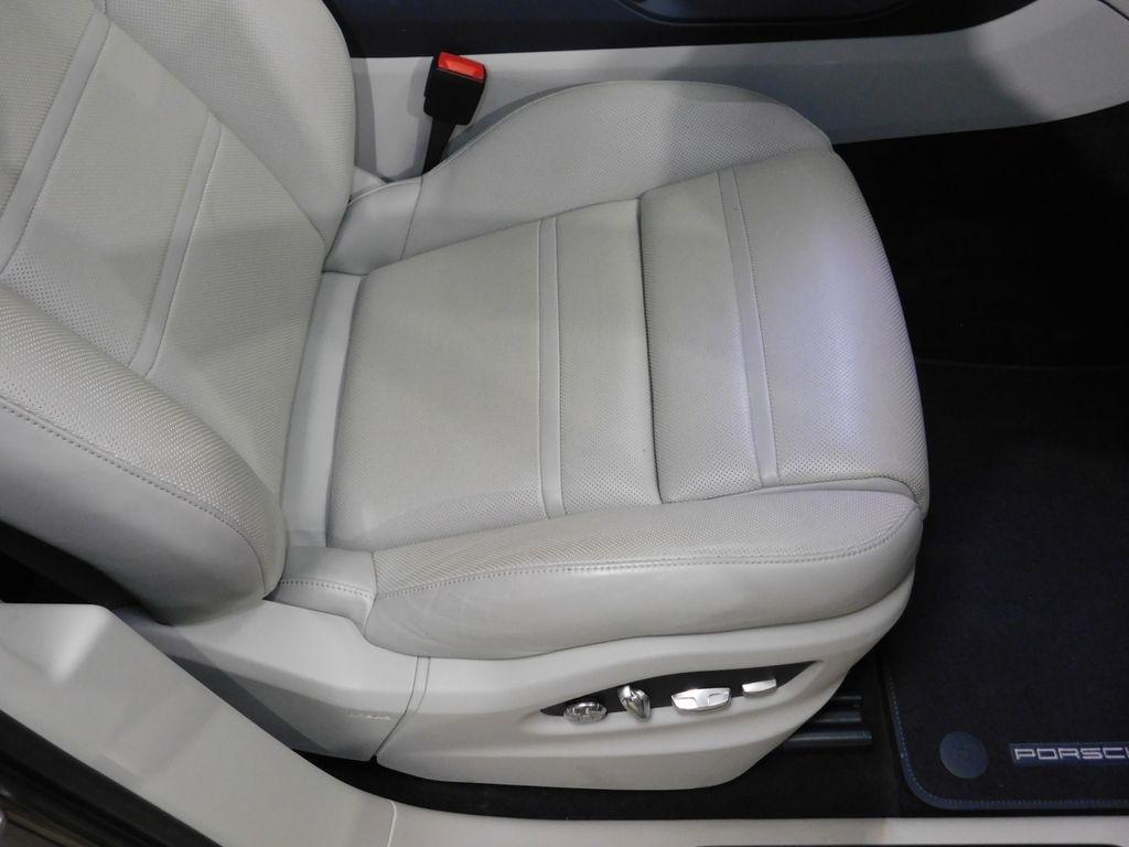 2021 Porsche Cayenne GTS - Photo 82