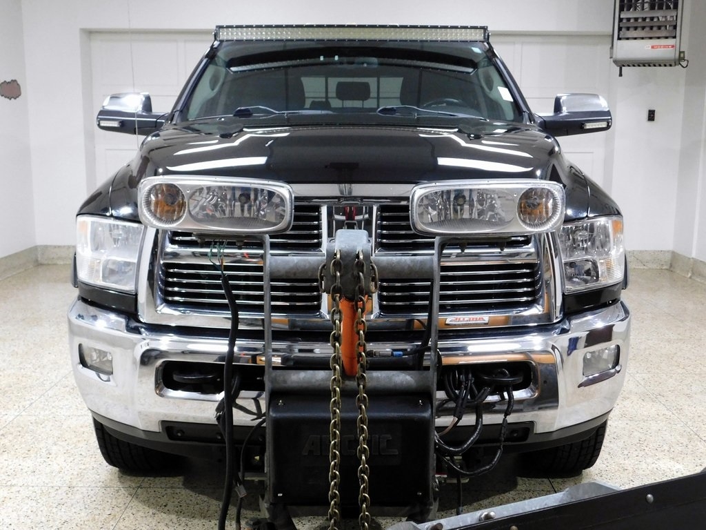 RAM 3500 Laramie Mega Cab 4WD 2010