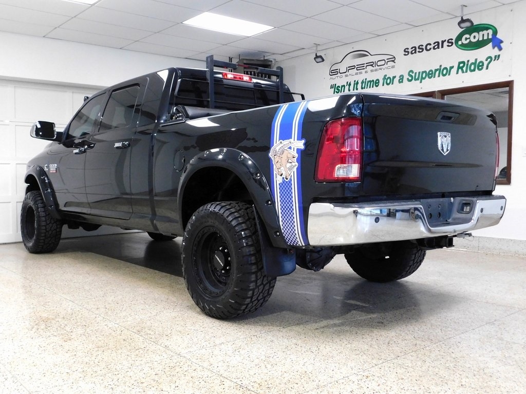RAM 3500 Laramie Mega Cab 4WD 2010