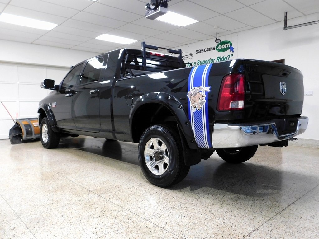 RAM 3500 Laramie Mega Cab 4WD 2010