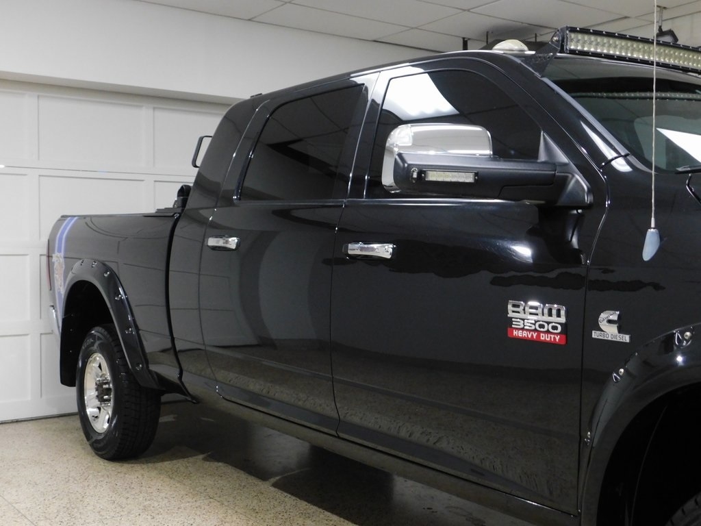 RAM 3500 Laramie Mega Cab 4WD 2010