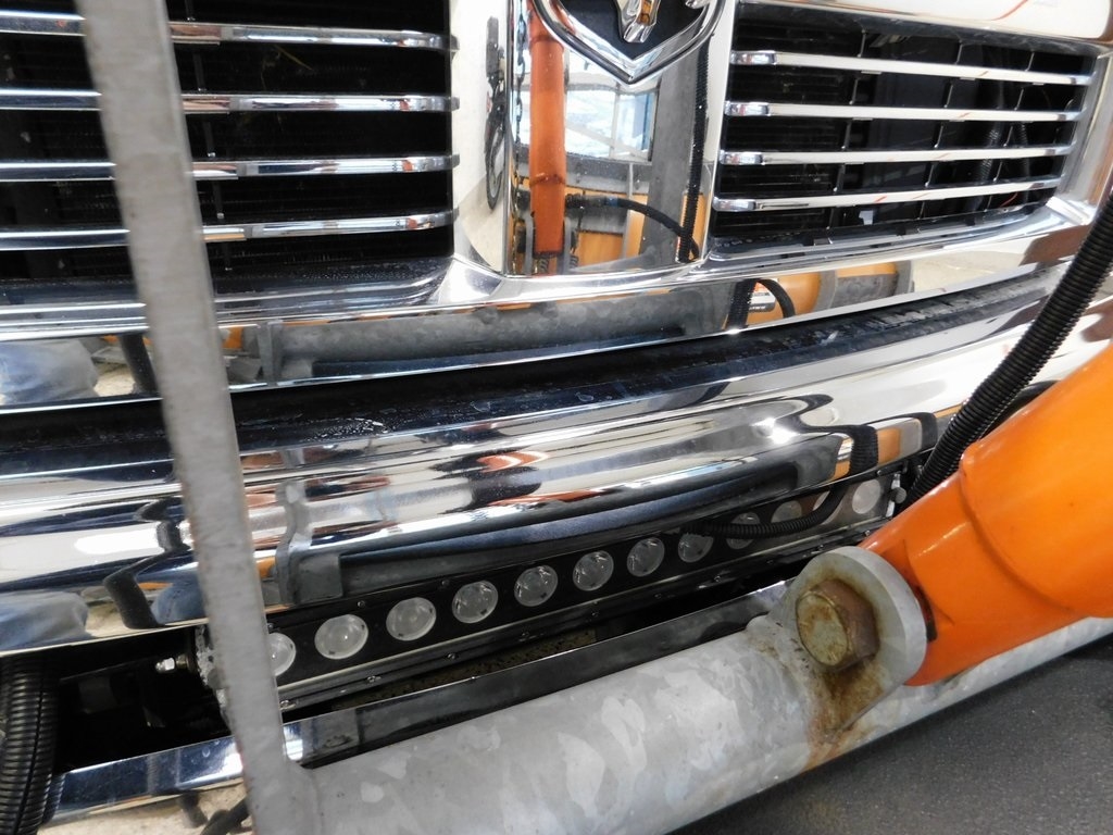 RAM 3500 Laramie Mega Cab 4WD 2010