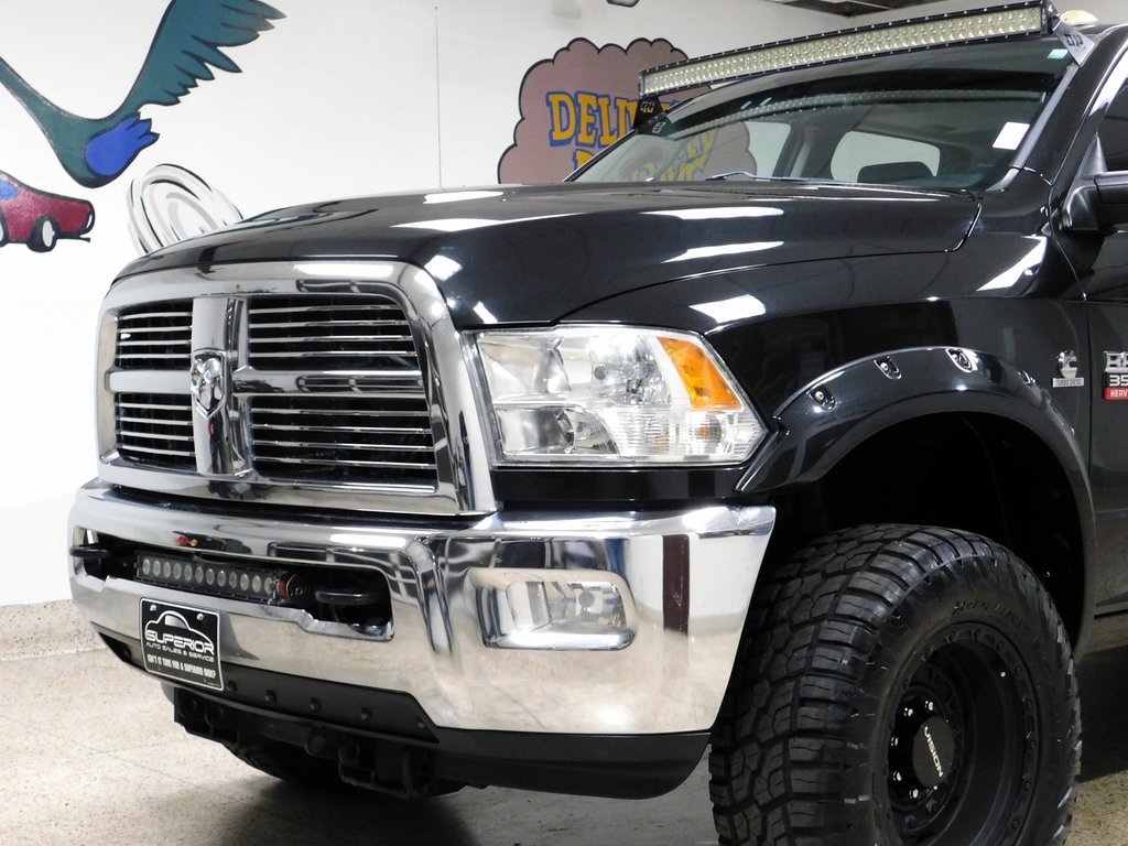 RAM 3500 Laramie Mega Cab 4WD 2010