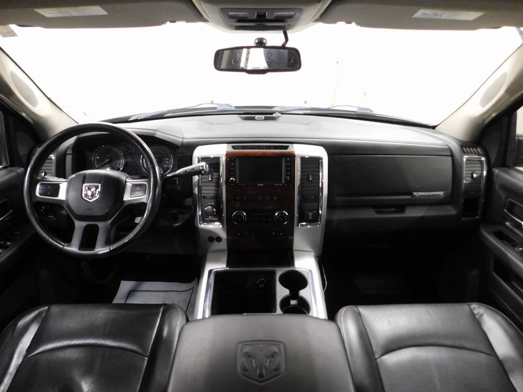 RAM 3500 Laramie Mega Cab 4WD 2010