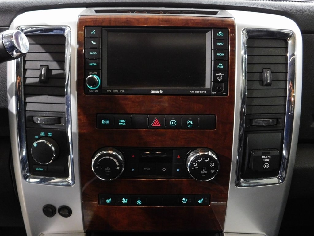 RAM 3500 Laramie Mega Cab 4WD 2010