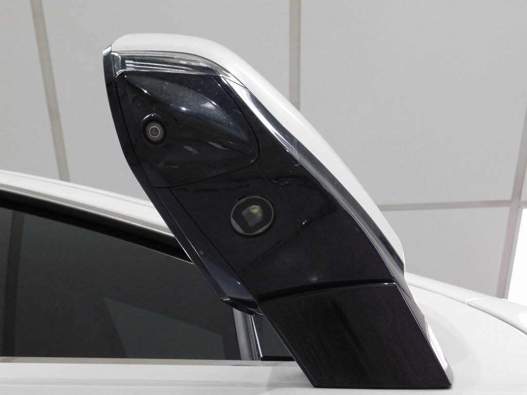 GMC Yukon Denali 4WD 2023