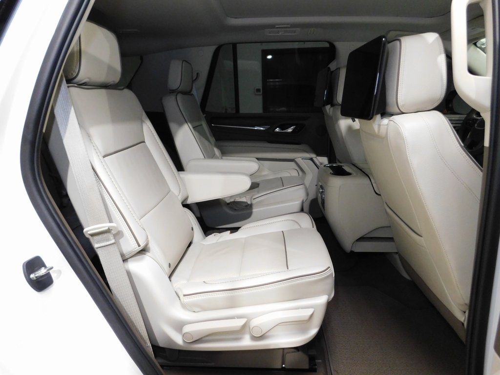 GMC Yukon Denali 4WD 2023