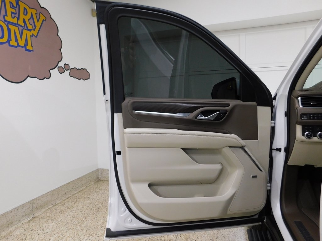 GMC Yukon Denali 4WD 2023