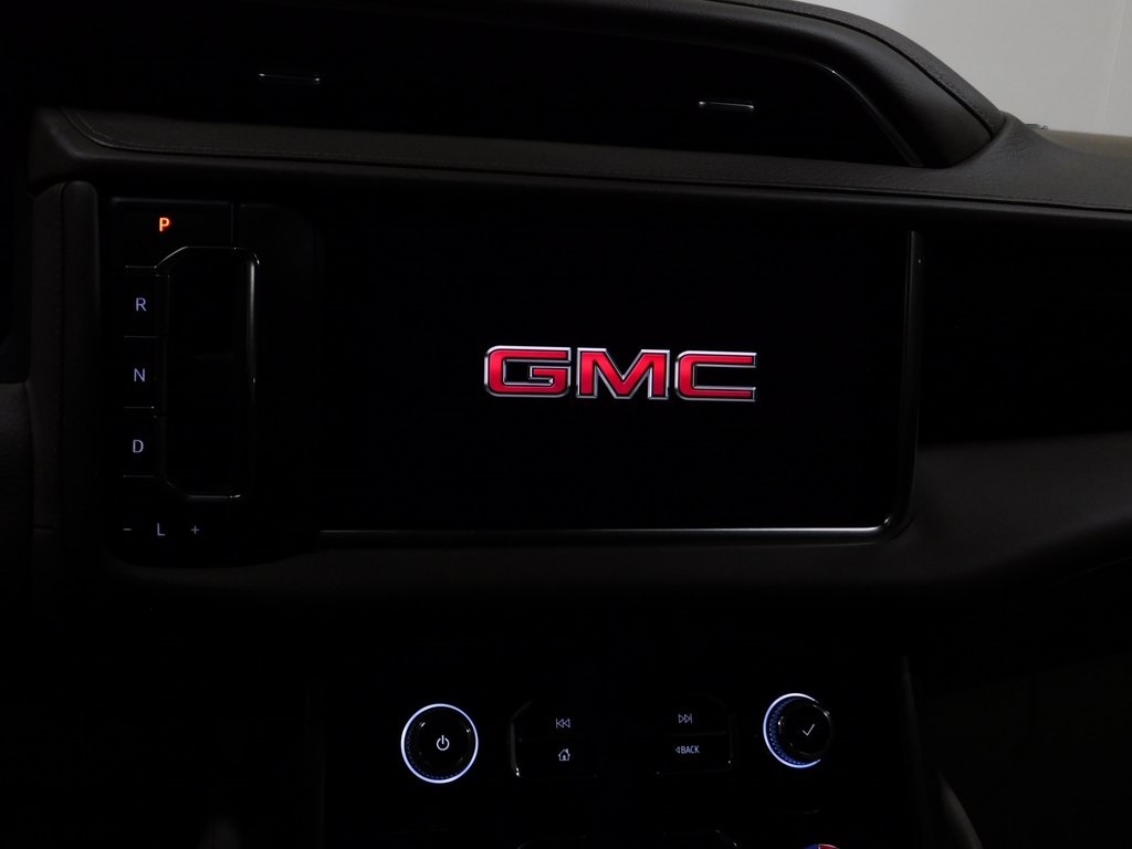 GMC Yukon Denali 4WD 2023